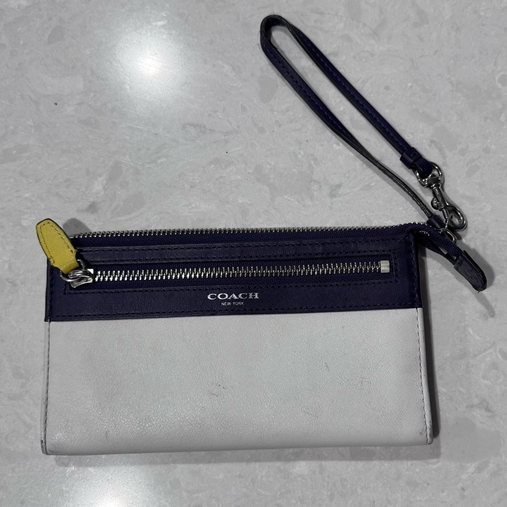 Vintage Coach Legacy Colorblock Zippy Leather Wristlet Wallet